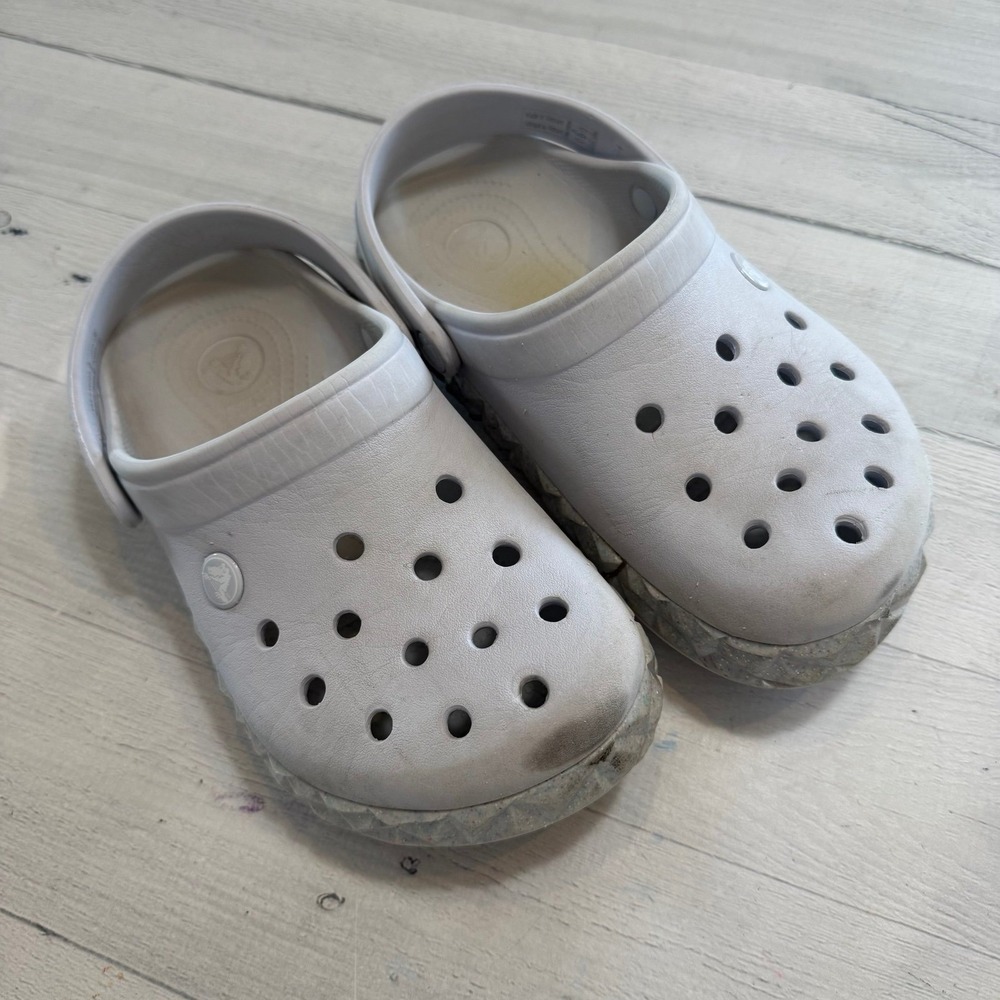 Crocs class is slip on clogs geometric band pale purple juniors 3